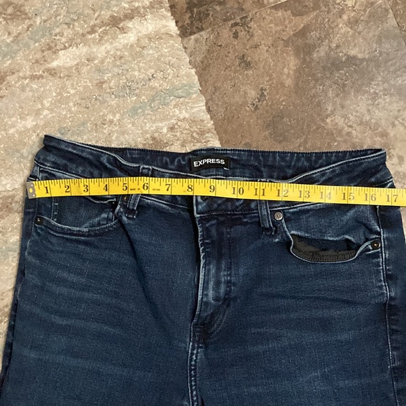 Men’s EXPRESS Dark Washed Skinny Jeans (34x34). LIKE NEW CONDITION!! - Picture 4 of 10